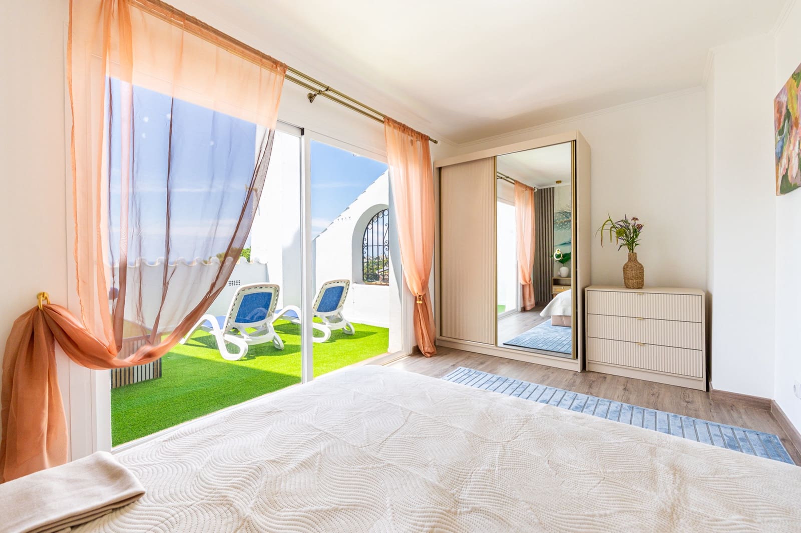 4 quarto Moradia Geminada para venda em Calahonda com piscina - 630 000 € (Ref: 10031362)
