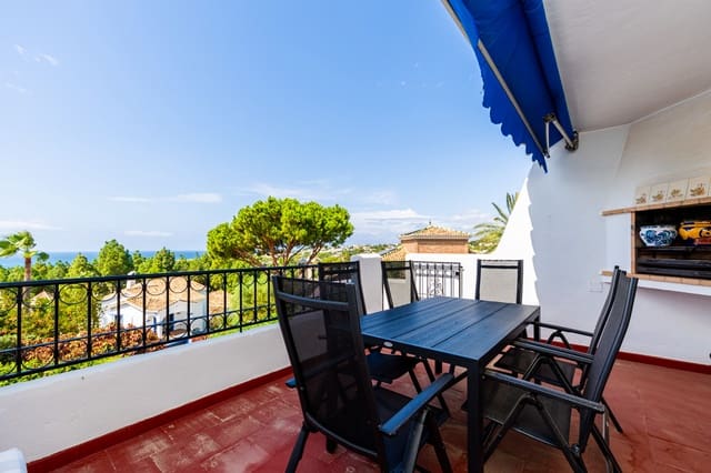 4 camera da letto Villetta Bifamiliare in vendita in Calahonda, Mijas con piscina - 630.000 € (Rif: 10031362)