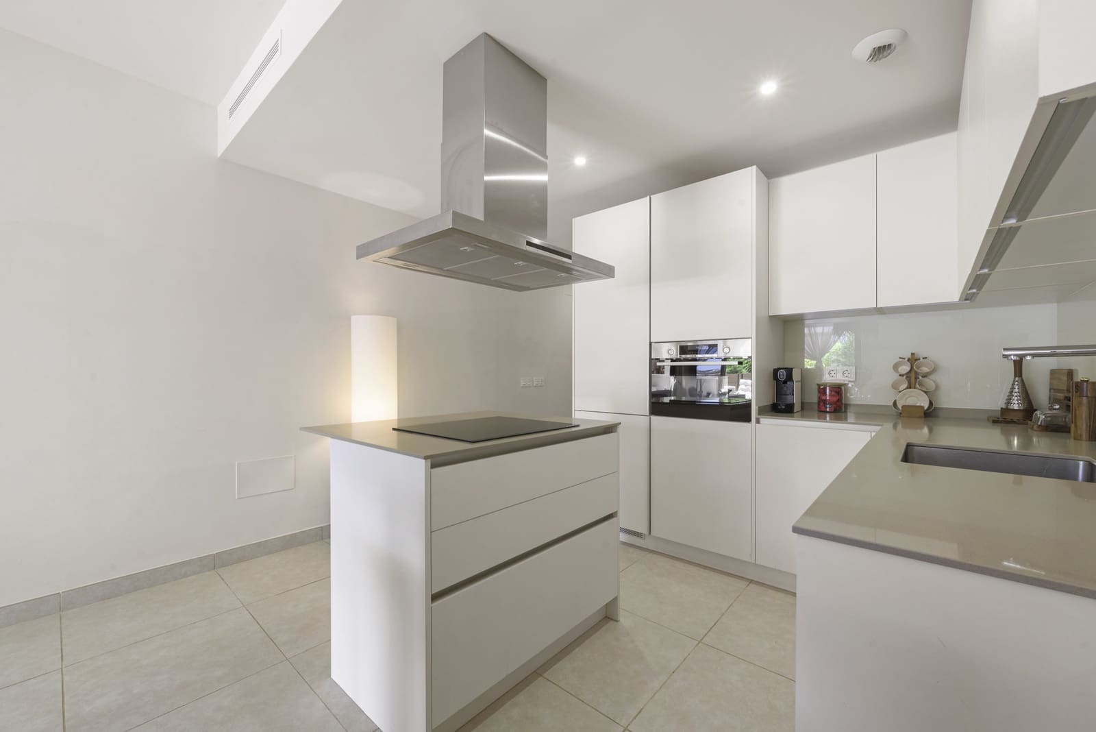 2 chambre Appartement à vendre à La Cala de Mijas avec piscine garage - 575 000 € (Ref: 10031363)