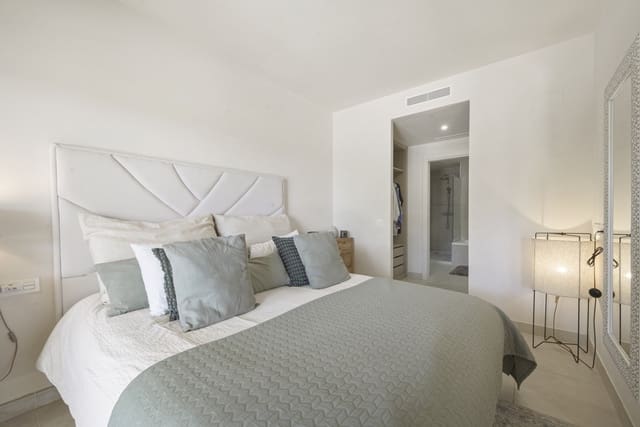 2 chambre Appartement à vendre à La Cala de Mijas, Mijas avec piscine garage - 575 000 € (Ref: 10031363)