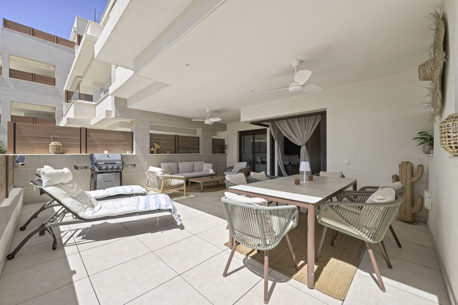 2 chambre Appartement à vendre à La Cala de Mijas avec piscine garage - 575 000 € (Ref: 10031363)