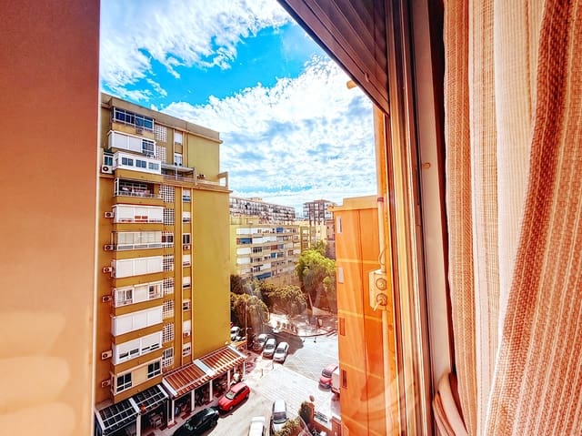 3 sovrum Lägenhet till salu i Torremolinos med garage - 315 000 € (Ref: 10036274)