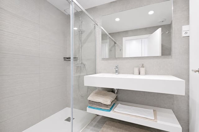 2 quarto Apartamento para venda em La Cala de Mijas, Mijas com piscina garagem - 465 000 € (Ref: 10040227)