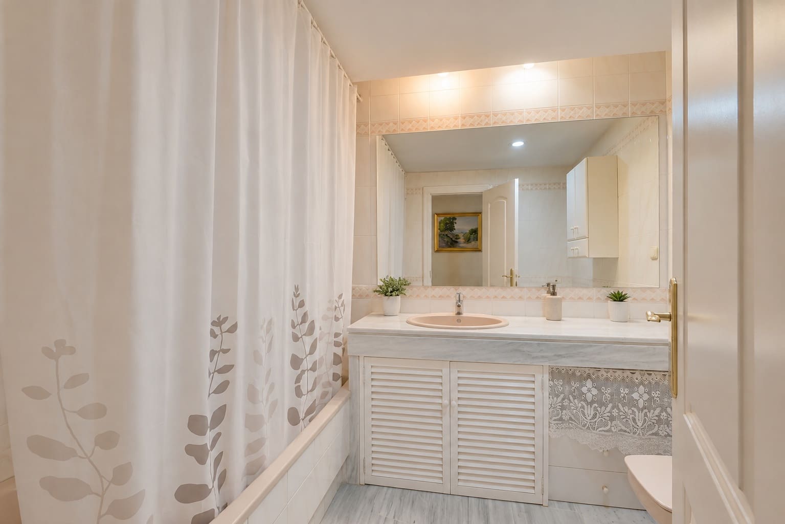 Apartamento de 3 habitaciones en Marbella en venta con piscina garaje - 575.000 € (Ref: 10040228)
