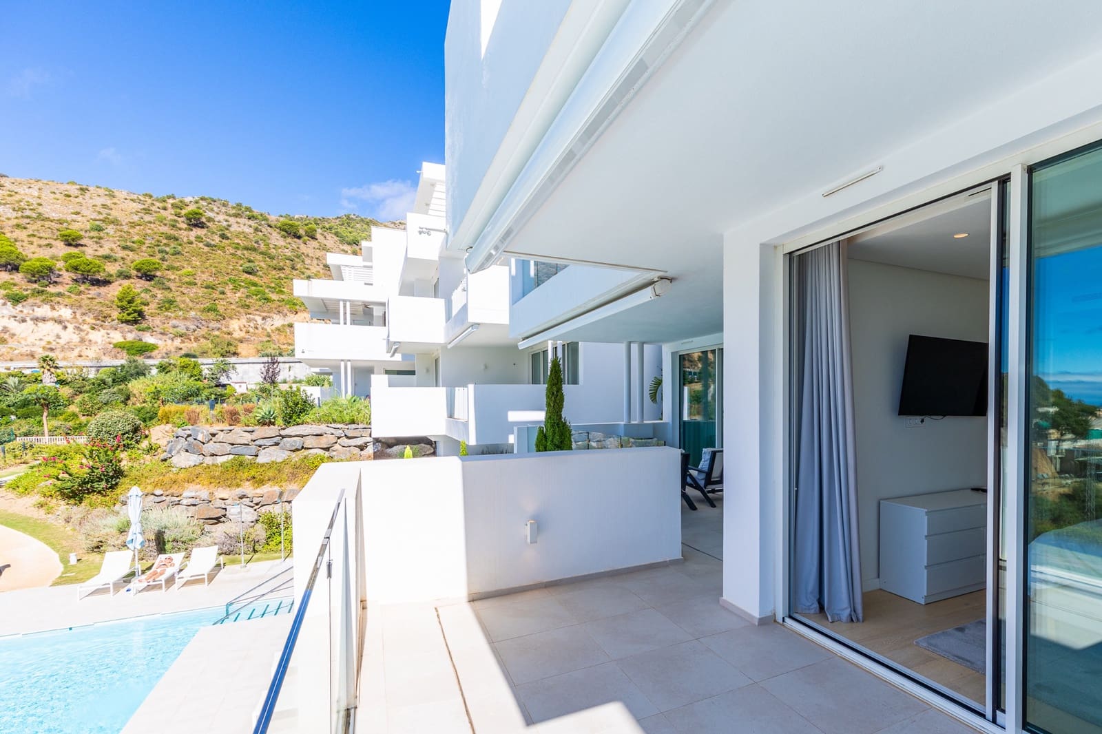 2 sovrum Lägenhet till salu i Ojen med pool garage - 675 000 € (Ref: 10042330)