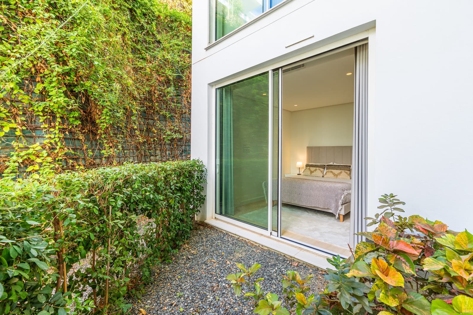 2 sovrum Lägenhet till salu i Ojen med pool garage - 675 000 € (Ref: 10042330)