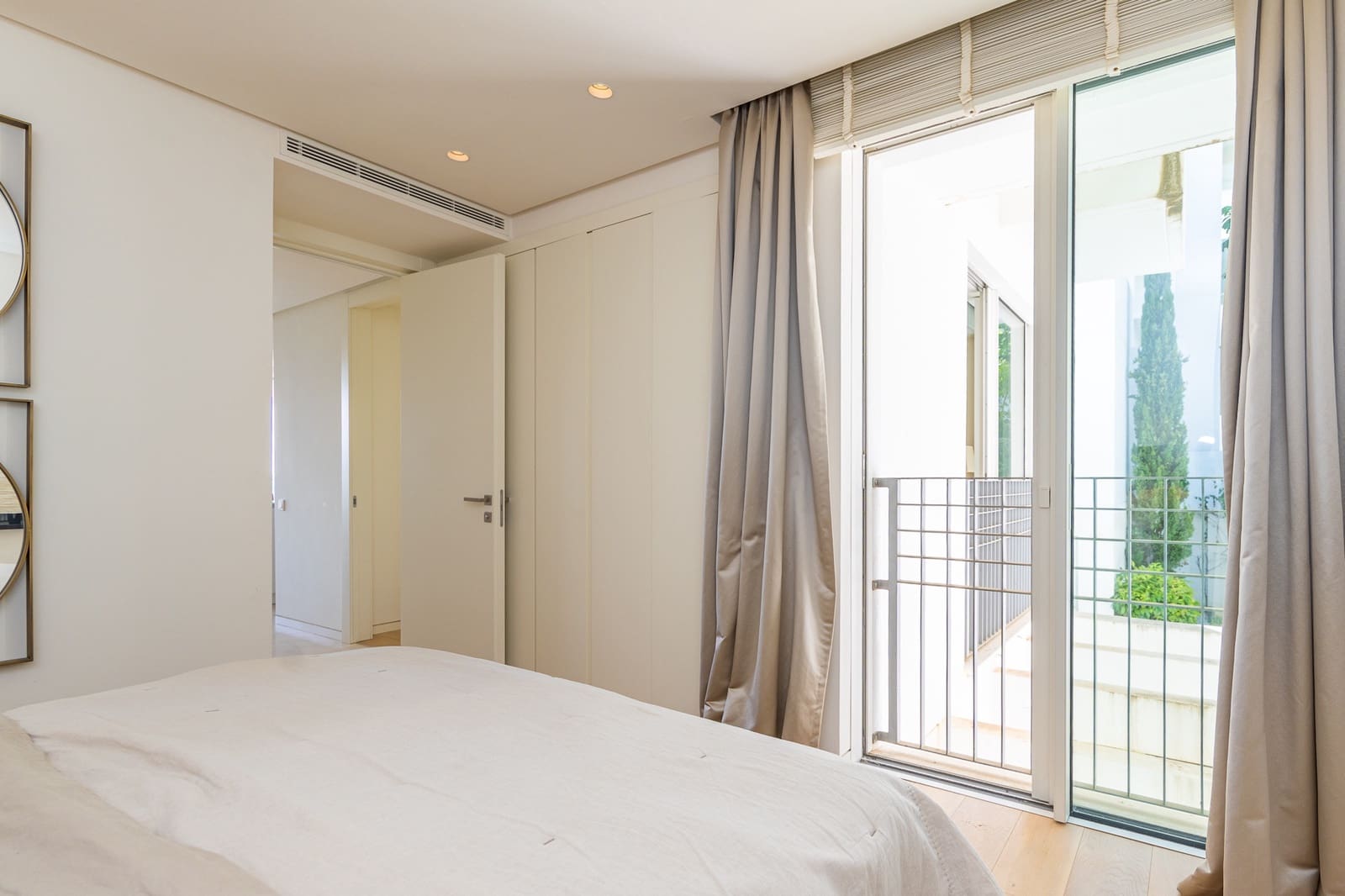 3 sypialnia Apartament na sprzedaż w Ojen z basenem garażem - 1 350 000 € (Ref: 10042331)