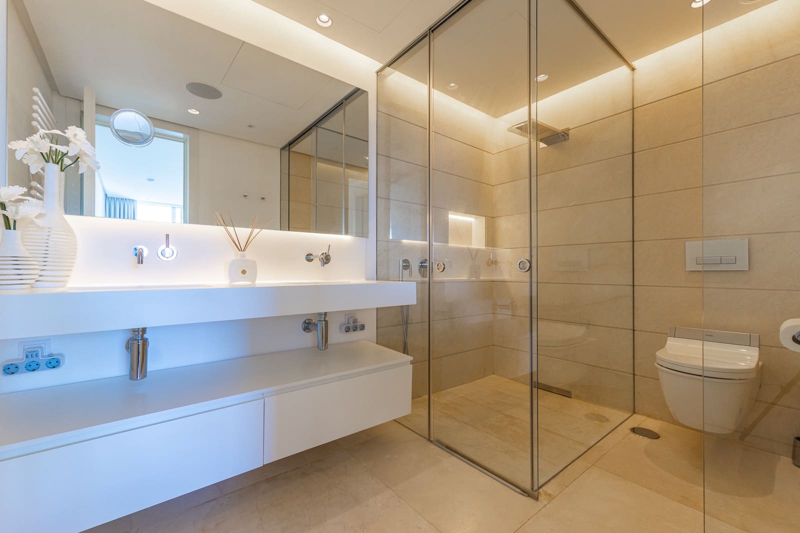 3 sypialnia Apartament na sprzedaż w Ojen z basenem garażem - 1 350 000 € (Ref: 10042331)