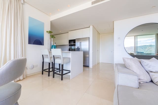 3 sypialnia Apartament na sprzedaż w Ojen z basenem garażem - 1 350 000 € (Ref: 10042331)