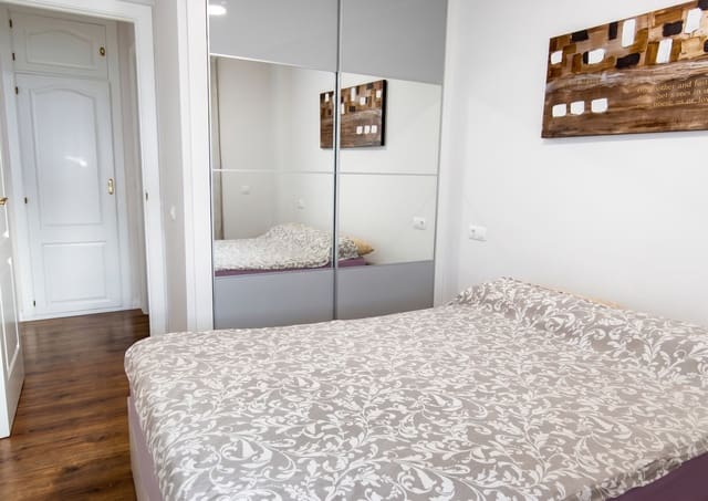 2 makuuhuone Huoneisto myytävänä paikassa Torrequebrada, Benalmádena mukana uima-altaan 
autotalli - 338 300 € (Ref: 10044253)