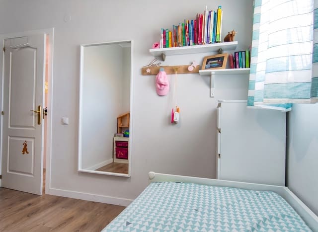 2 makuuhuone Huoneisto myytävänä paikassa Torrequebrada, Benalmádena mukana uima-altaan 
autotalli - 338 300 € (Ref: 10044253)
