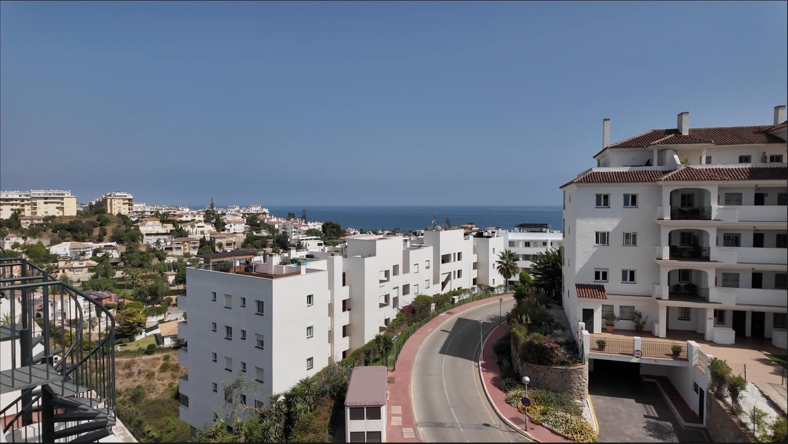 Ático de 3 habitaciones en Miraflores en venta con piscina garaje - 359.000 € (Ref: 10054513)