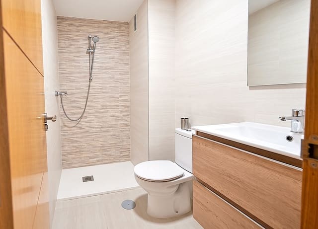 3 soveværelse Lejlighed til salg i Torremolinos med swimmingpool garage - € 499.000 (Ref: 10061088)