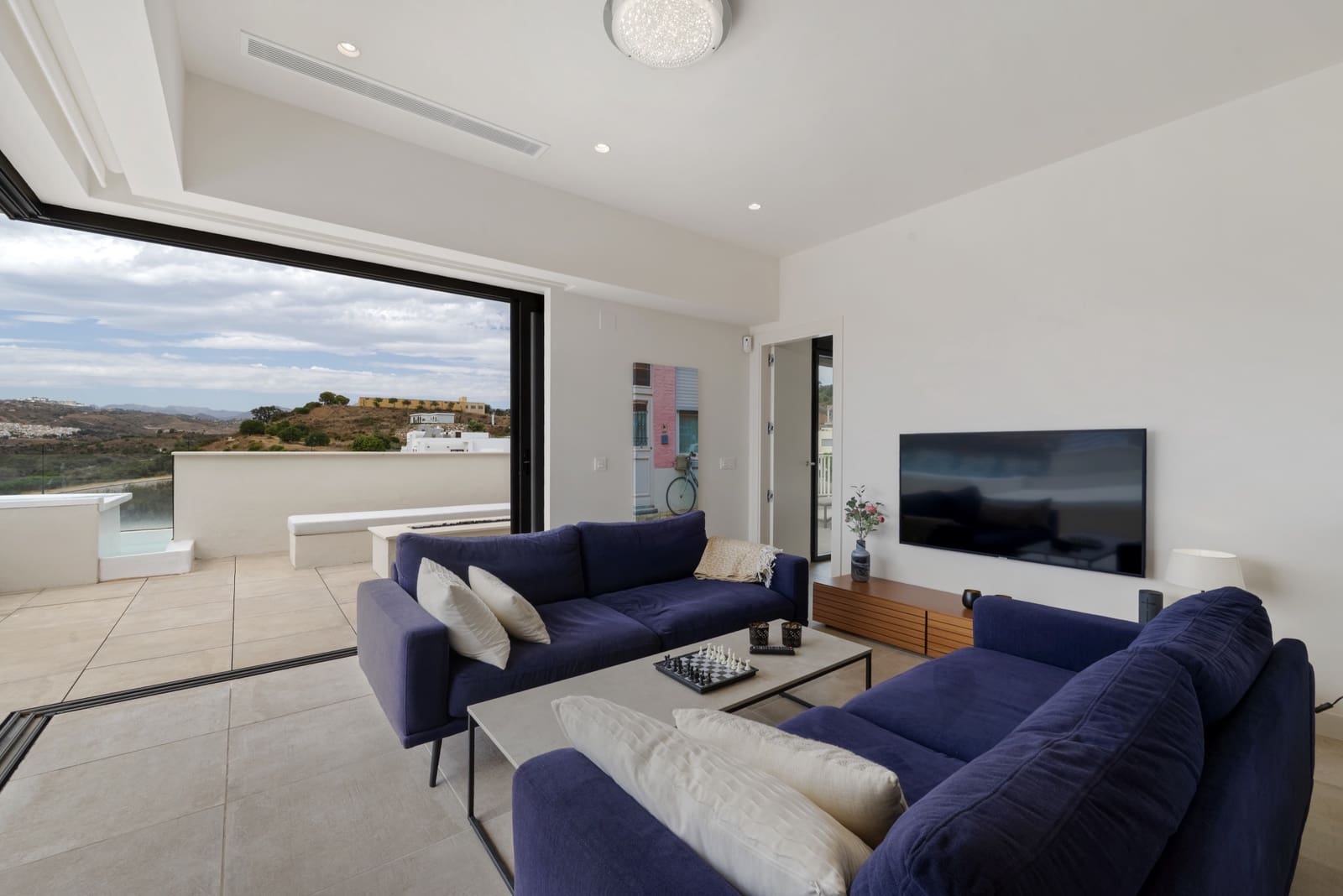 3 soverom Penthouse til salgs i La Cala de Mijas med svømmebasseng garasje - € 1 200 000 (Ref: 10071849)