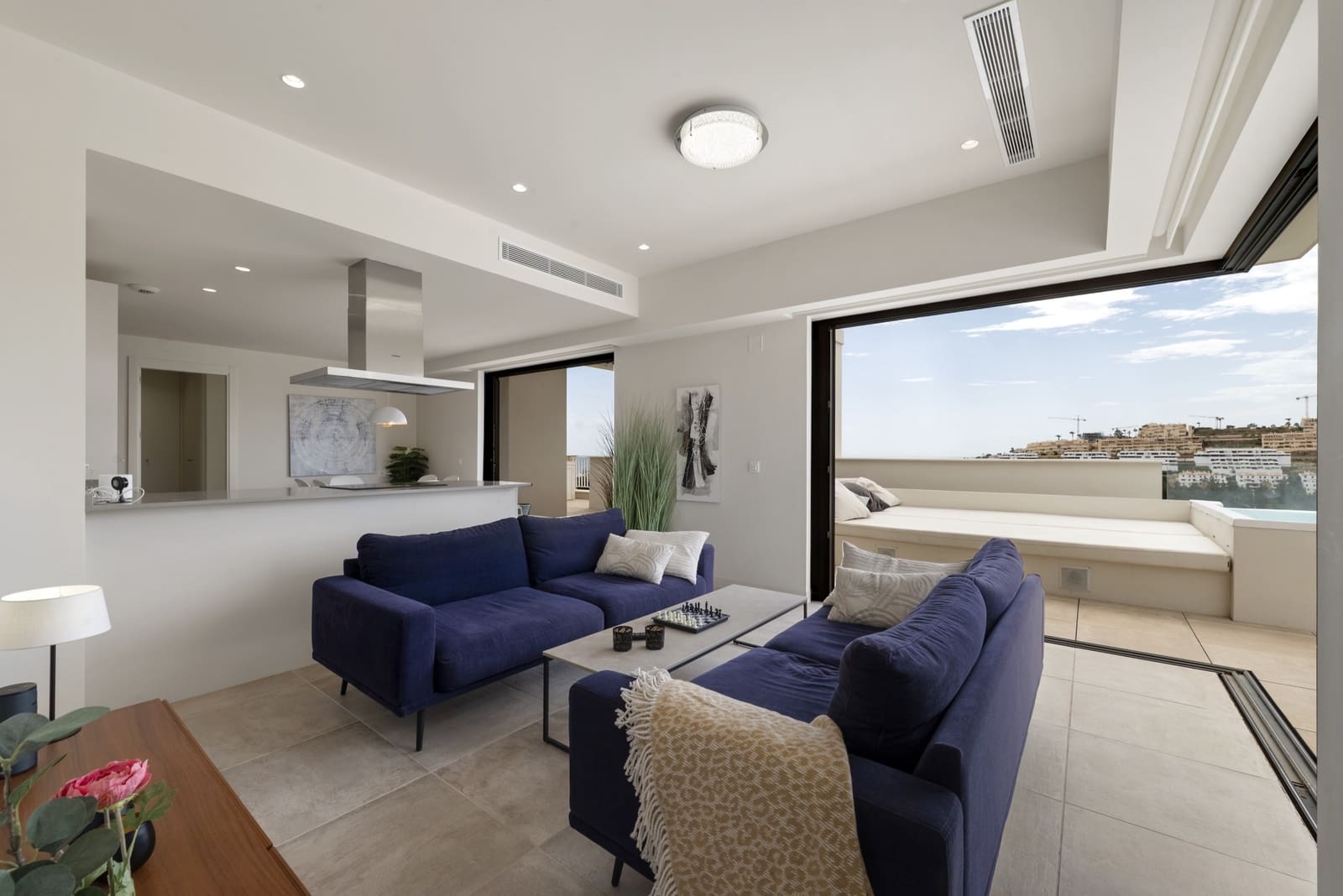 3 soverom Penthouse til salgs i La Cala de Mijas med svømmebasseng garasje - € 1 200 000 (Ref: 10071849)