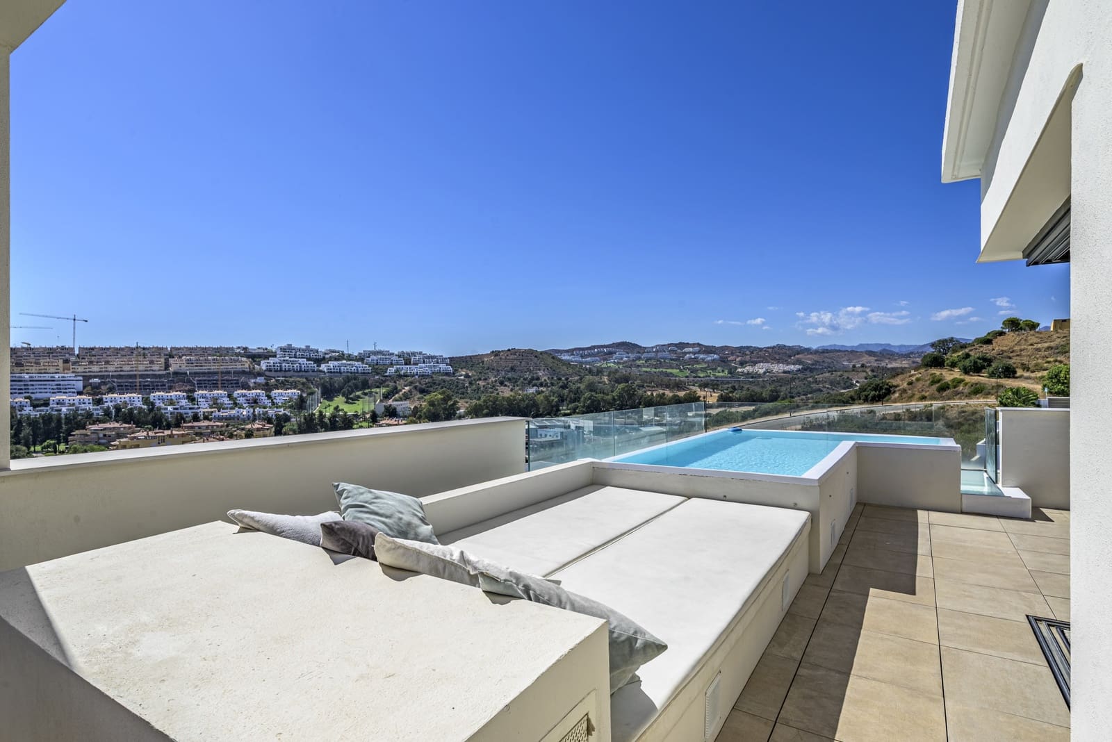 3 Zimmer Penthouse zu verkaufen in La Cala de Mijas mit Pool Garage - 1.200.000 € (Ref: 10071849)