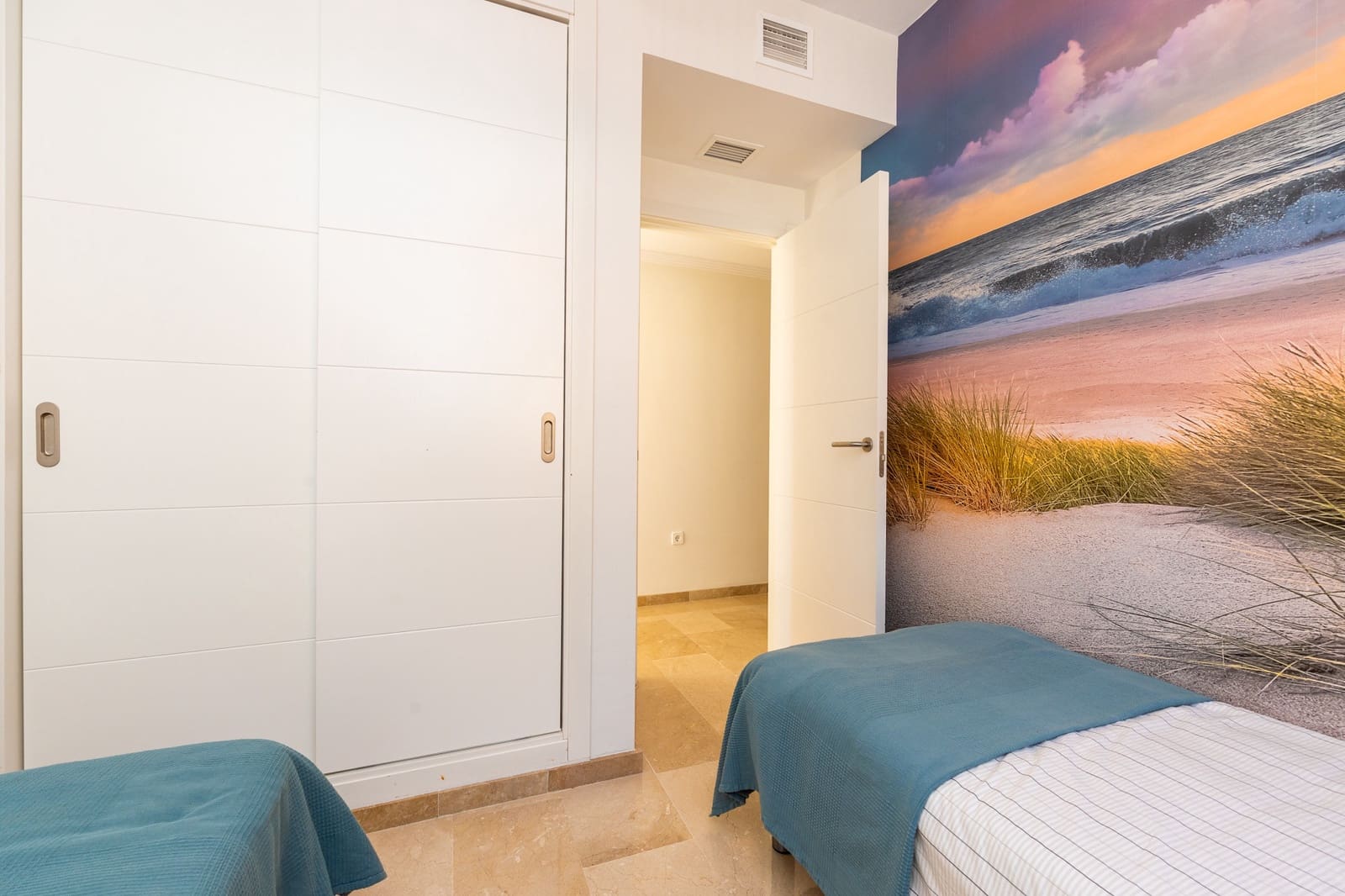 3 sypialnia Apartament na sprzedaż w La Cala de Mijas z basenem garażem - 845 000 € (Ref: 10074773)