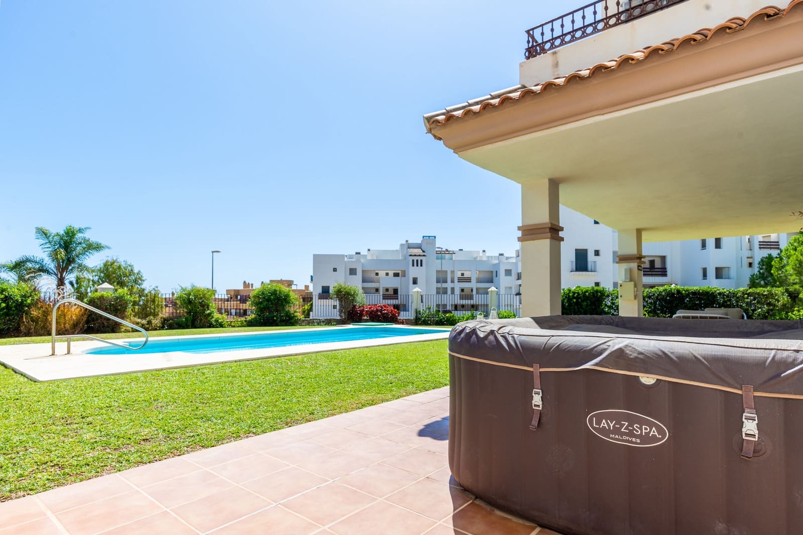 3 sypialnia Apartament na sprzedaż w La Cala de Mijas z basenem garażem - 845 000 € (Ref: 10074773)