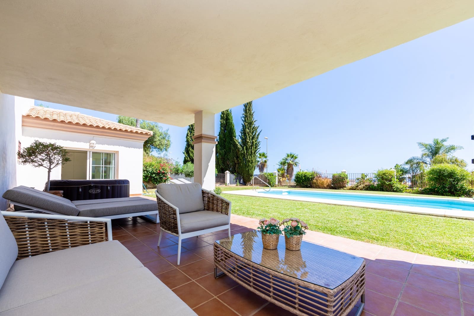 3 sypialnia Apartament na sprzedaż w La Cala de Mijas z basenem garażem - 845 000 € (Ref: 10074773)