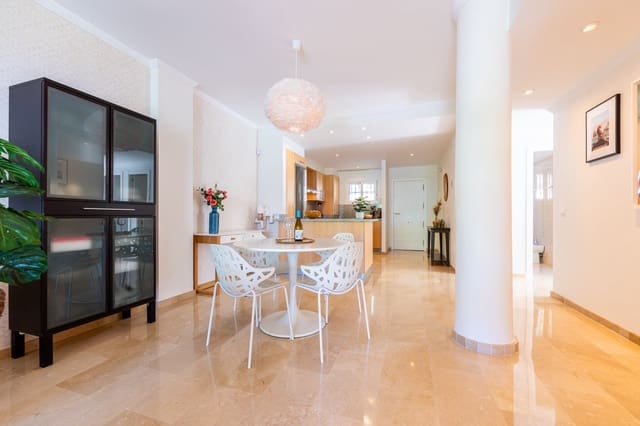 3 sypialnia Apartament na sprzedaż w La Cala de Mijas, Mijas z basenem garażem - 845 000 € (Ref: 10074773)