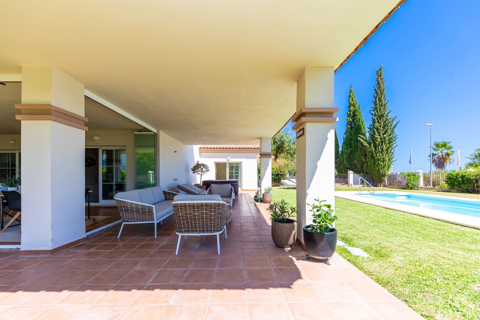 3 sypialnia Apartament na sprzedaż w La Cala de Mijas z basenem garażem - 845 000 € (Ref: 10074773)
