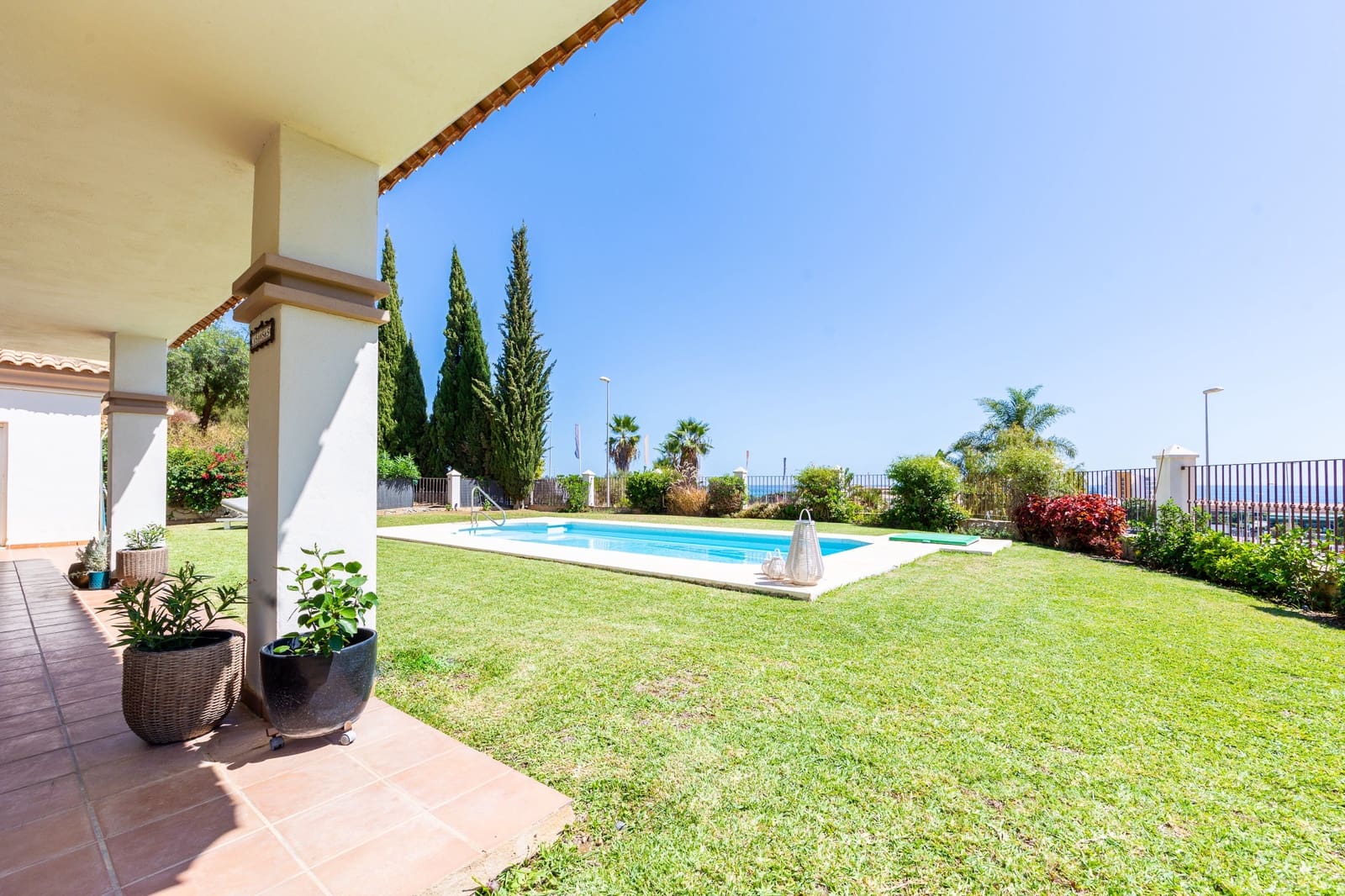 3 sypialnia Apartament na sprzedaż w La Cala de Mijas z basenem garażem - 845 000 € (Ref: 10074773)