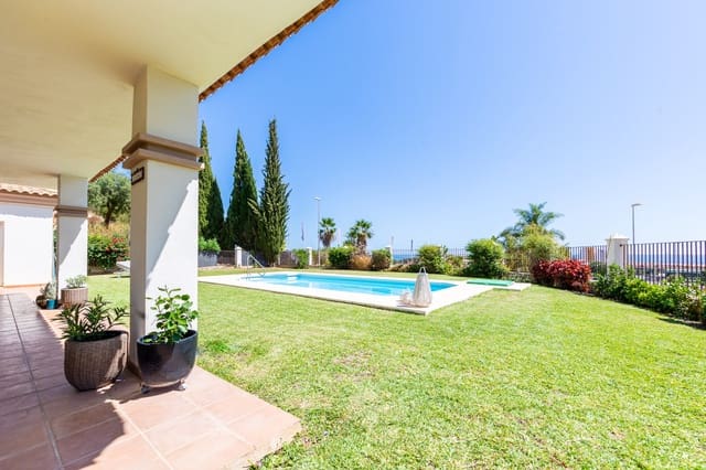 3 sypialnia Apartament na sprzedaż w La Cala de Mijas, Mijas z basenem garażem - 845 000 € (Ref: 10074773)