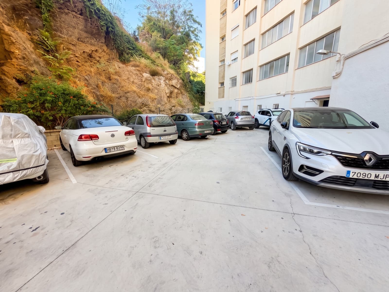 2 bedroom Apartment for sale in Torremolinos with pool - € 373,000 (Ref: 10080253)