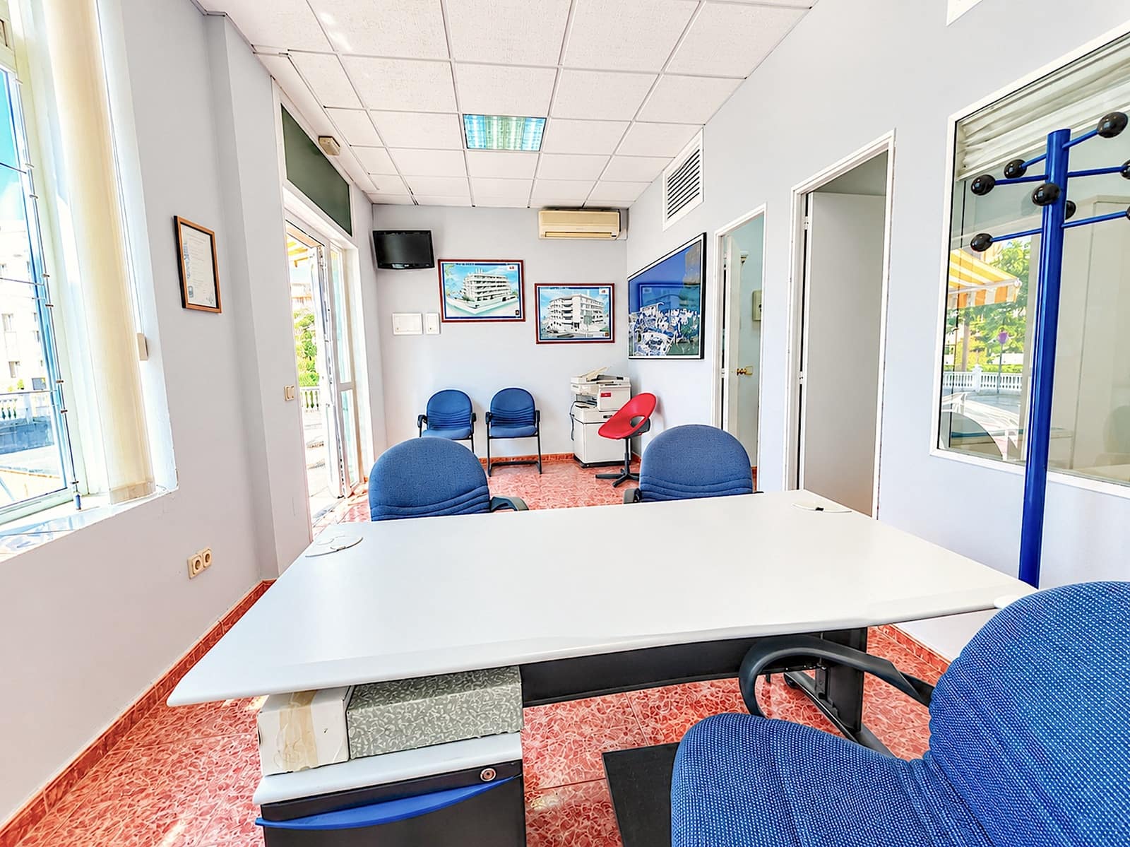 Kontor til salgs i Benalmadena - € 159 000 (Ref: 10094060)