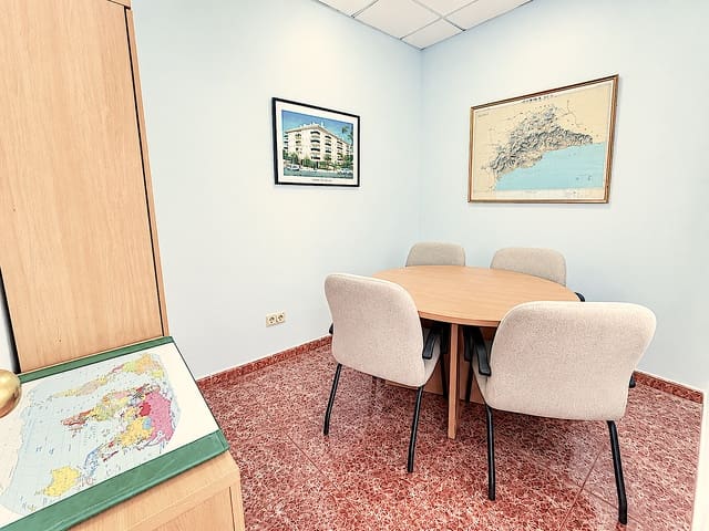 Kontor til salgs i Benalmádena - € 159 000 (Ref: 10094060)