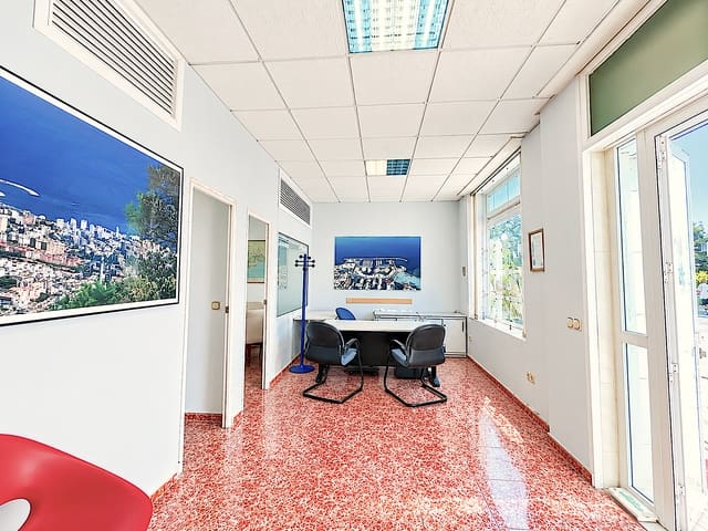 Kontor til salgs i Benalmádena - € 159 000 (Ref: 10094060)