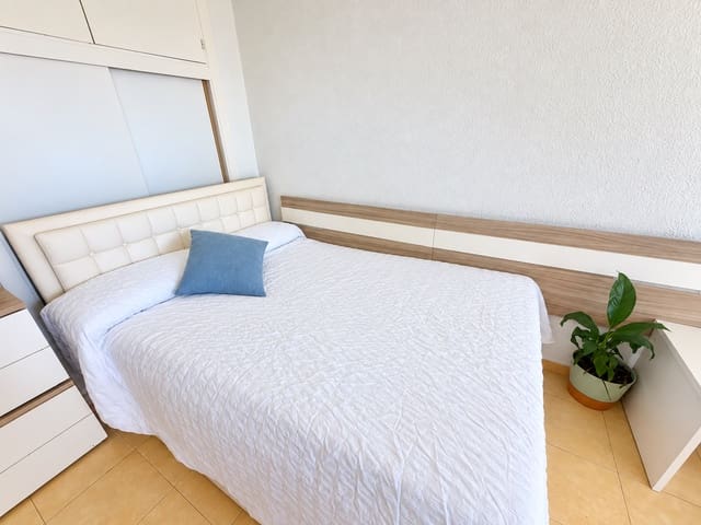 Yksiö myytävänä paikassa Torremolinos mukana uima-altaan - 190 000 € (Ref: 10106610)