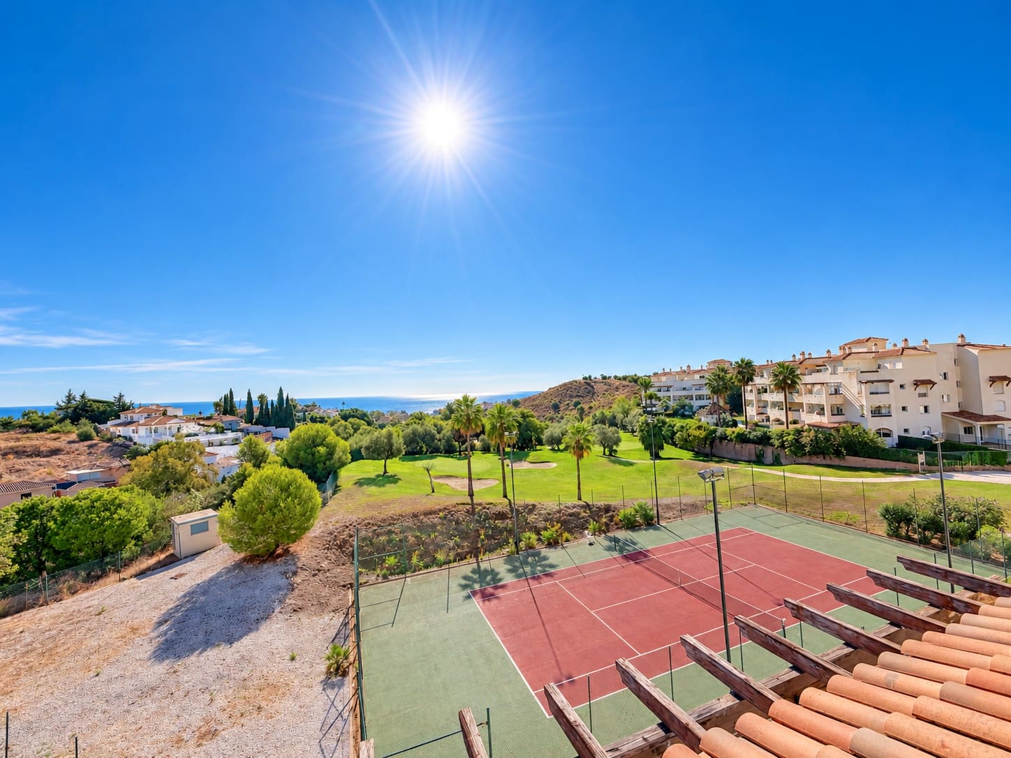 2 slaapkamer Penthouse te koop in Benalmadena Costa met zwembad garage - € 515.000 (Ref: 10110469)