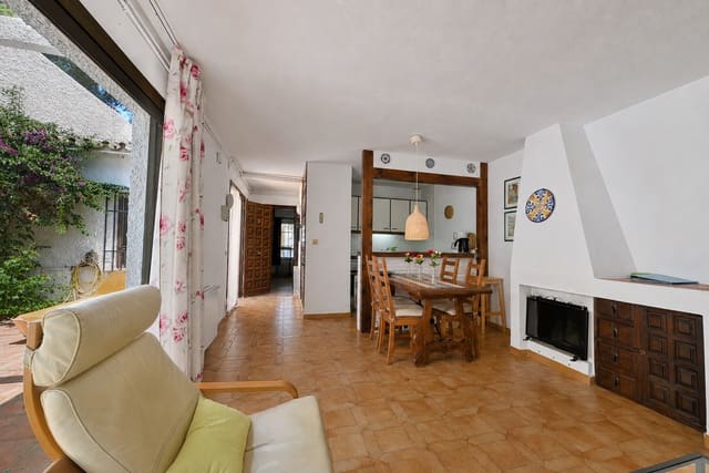 2 chambre Maison de Ville à vendre à Calahonda, Mijas avec piscine - 320 000 € (Ref: 10115414)