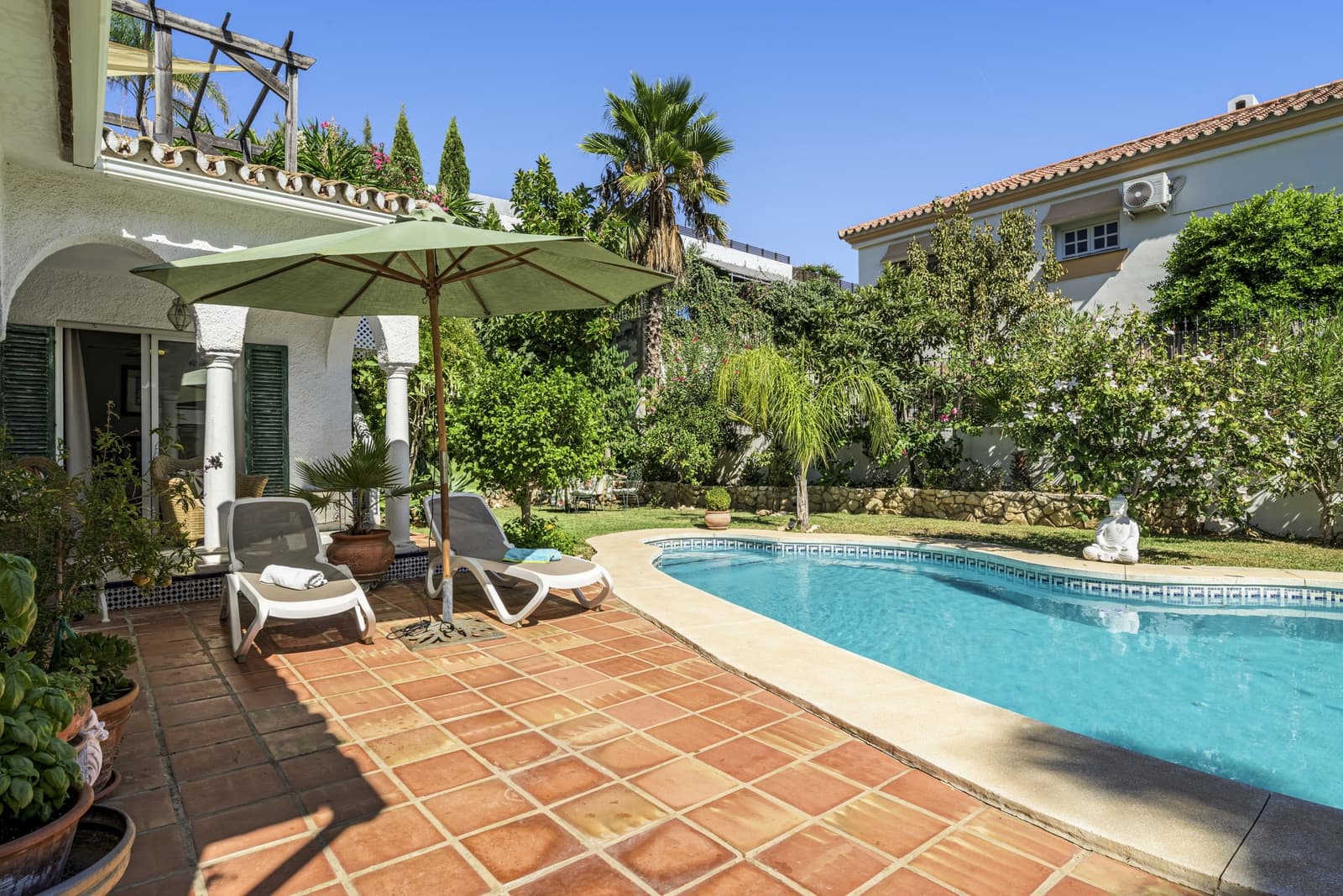 3 makuuhuone Huvila myytävänä paikassa Mijas Costa mukana uima-altaan - 749 000 € (Ref: 10115415)