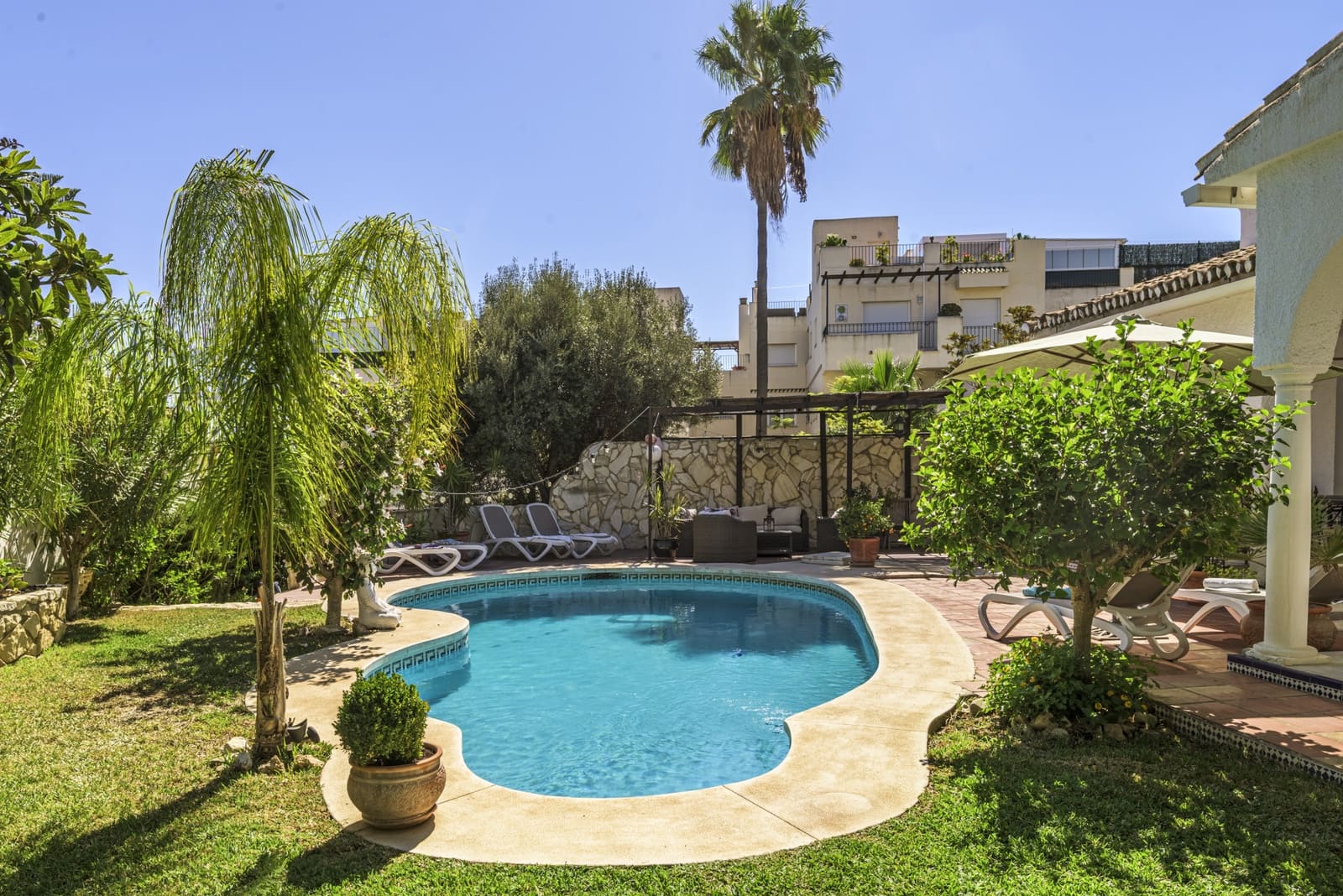 3 makuuhuone Huvila myytävänä paikassa Mijas Costa mukana uima-altaan - 749 000 € (Ref: 10115415)
