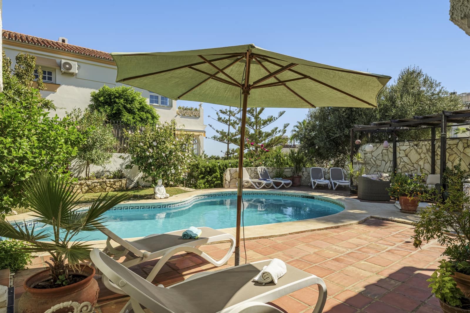 3 makuuhuone Huvila myytävänä paikassa Mijas Costa mukana uima-altaan - 749 000 € (Ref: 10115415)