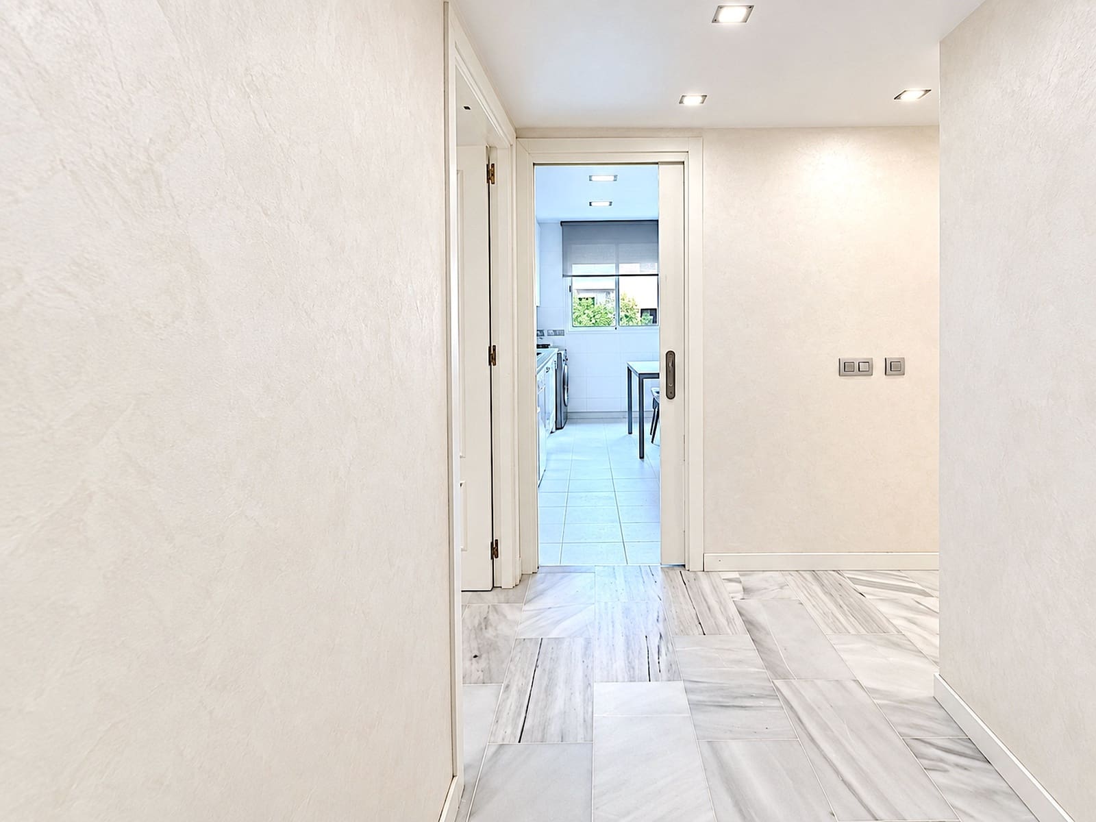 4 makuuhuone Huoneisto myytävänä paikassa Torremolinos mukana uima-altaan 
autotalli - 410 000 € (Ref: 10121183)