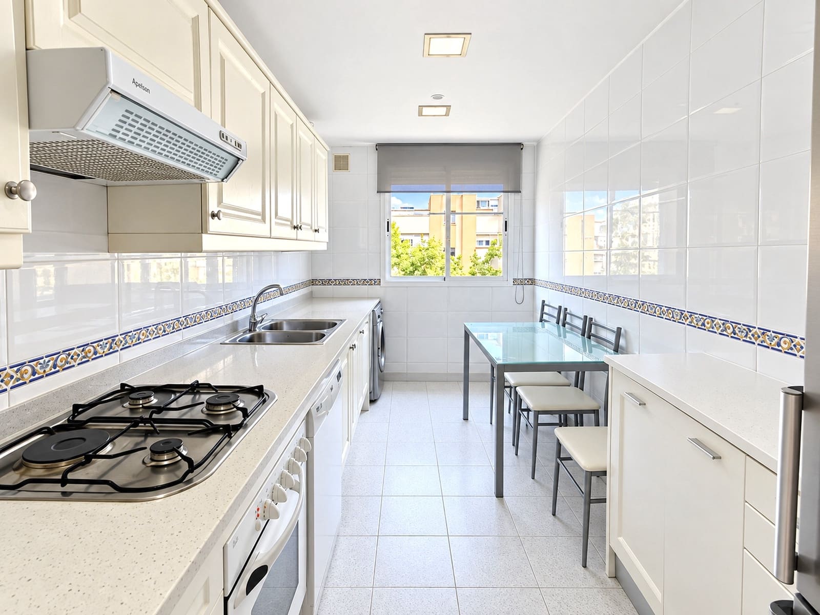 4 makuuhuone Huoneisto myytävänä paikassa Torremolinos mukana uima-altaan 
autotalli - 410 000 € (Ref: 10121183)