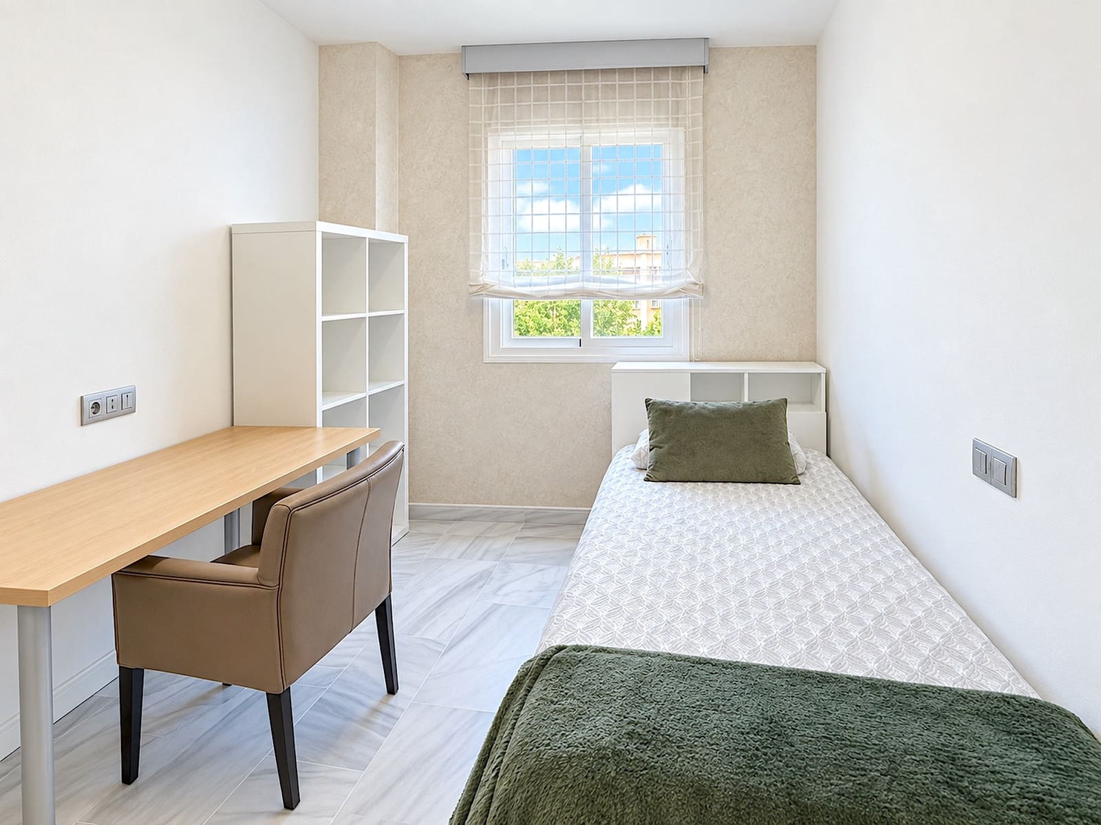 4 makuuhuone Huoneisto myytävänä paikassa Torremolinos mukana uima-altaan 
autotalli - 410 000 € (Ref: 10121183)