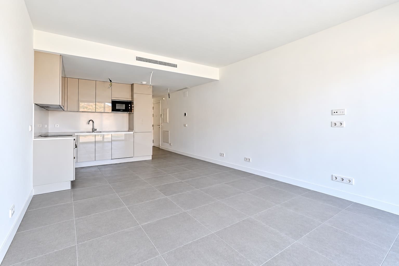 3 makuuhuone Huoneisto myytävänä paikassa La Cala de Mijas mukana uima-altaan 
autotalli - 469 000 € (Ref: 10127508)