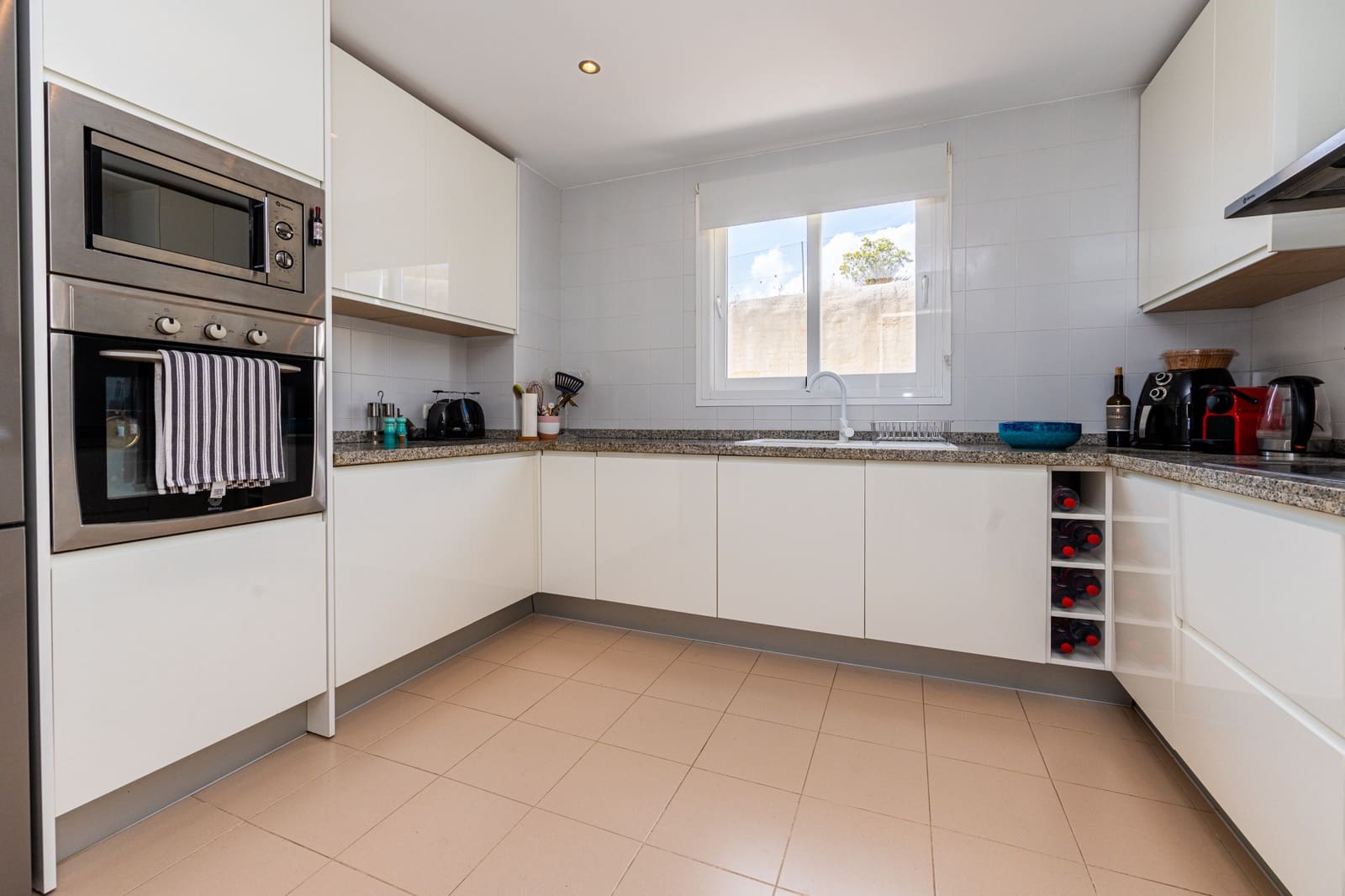2 slaapkamer Appartement te koop in Calahonda met zwembad garage - € 369.000 (Ref: 10131034)