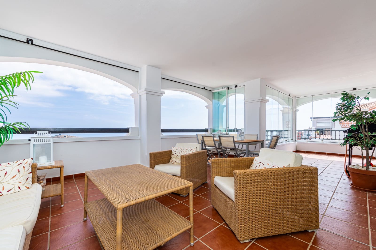 2 slaapkamer Appartement te koop in Calahonda met zwembad garage - € 369.000 (Ref: 10131034)