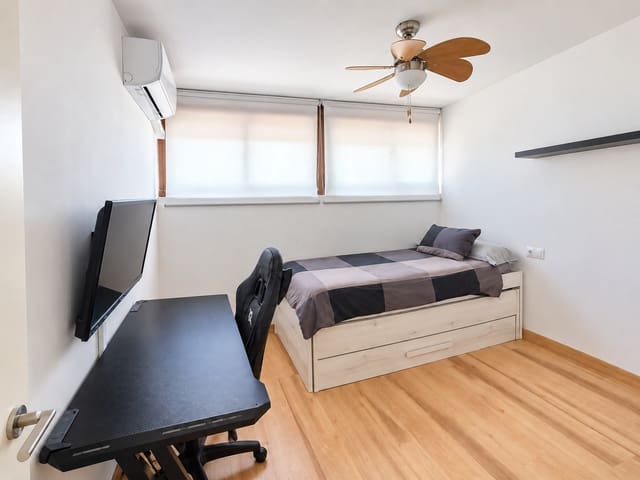 4 makuuhuone Omakotitalo myytävänä paikassa Arroyo de la Miel, Benalmádena mukana uima-altaan 
autotalli - 475 000 € (Ref: 10135522)