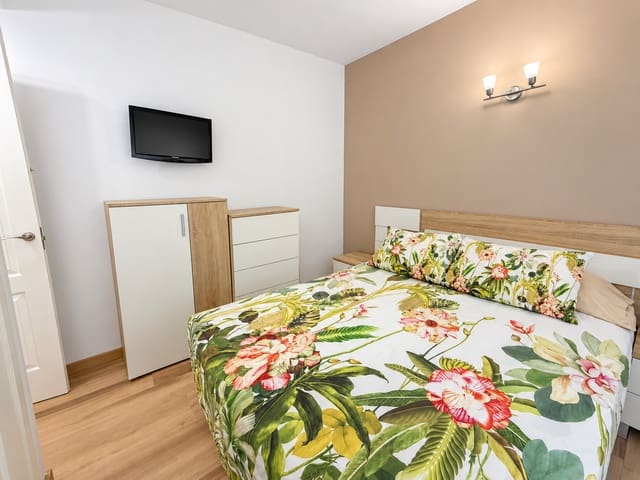 4 makuuhuone Omakotitalo myytävänä paikassa Arroyo de la Miel, Benalmádena mukana uima-altaan 
autotalli - 475 000 € (Ref: 10135522)