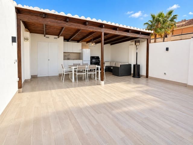 4 makuuhuone Omakotitalo myytävänä paikassa Arroyo de la Miel, Benalmádena mukana uima-altaan 
autotalli - 475 000 € (Ref: 10135522)
