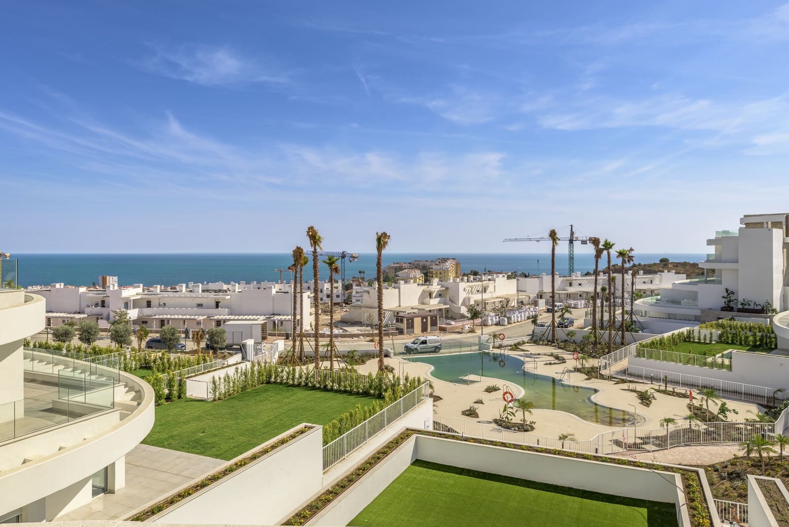 3 slaapkamer Appartement te koop in La Cala de Mijas met zwembad garage - € 1.050.000 (Ref: 10135523)