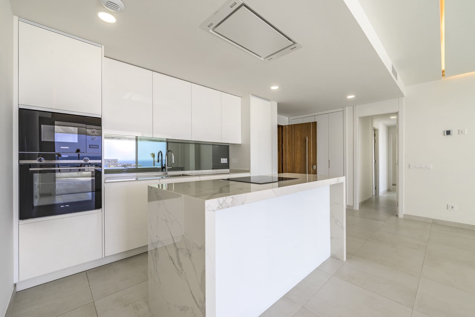 3 slaapkamer Appartement te koop in La Cala de Mijas met zwembad garage - € 1.050.000 (Ref: 10135523)