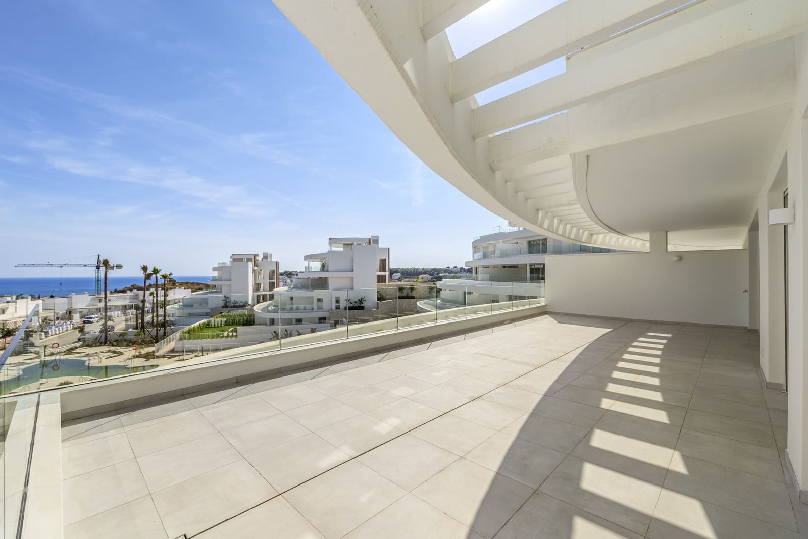 3 slaapkamer Appartement te koop in La Cala de Mijas met zwembad garage - € 1.050.000 (Ref: 10135523)
