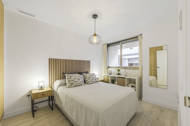 3 sypialnia Penthouse na sprzedaż w La Cala de Mijas, Mijas z basenem garażem - 545 000 € (Ref: 10138985)
